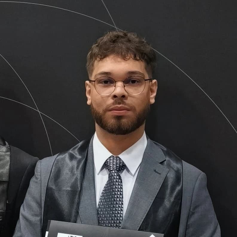 Nycolas Souza, professional photo